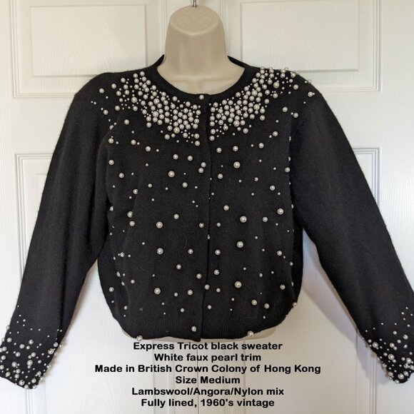 Express Tricot black sweater, White faux pearl trim Made British Crown Hong Kong - Picture 1 of 17